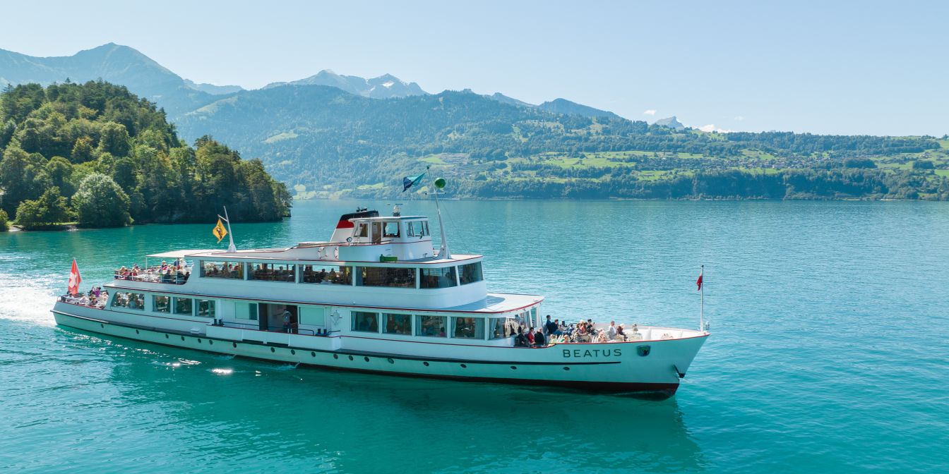 Eventschiff auf dem Thunersee