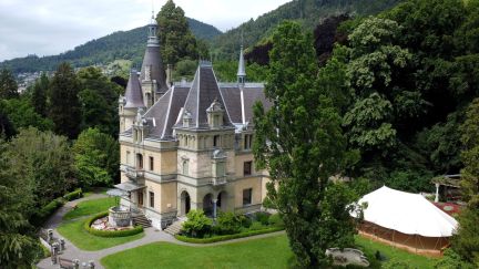 Schloss H&uuml;negg in Hilterfingen