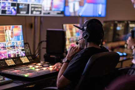 Lachensaal_Bühnenbild_Studio_Regie_2